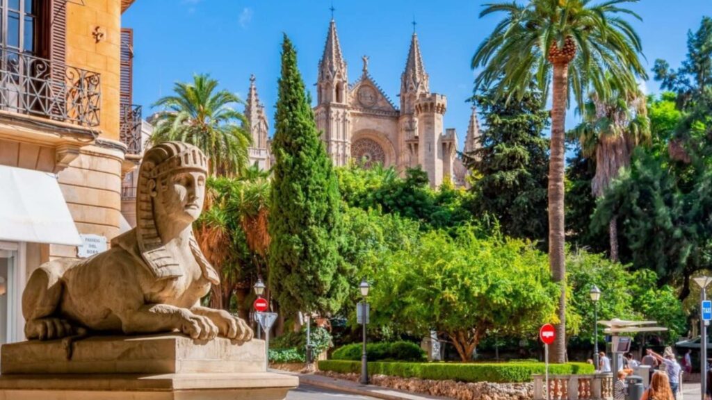 Living in Palma de Mallorca as a Foreigner: Legal and Practical Advice
